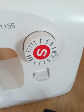 Máquina de coser Singer M1155