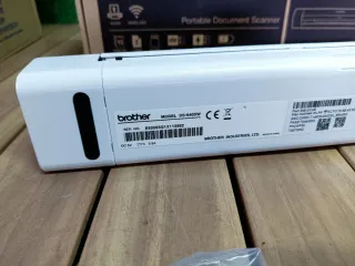 Brother DS940DW. Scanner portatile per documenti A4