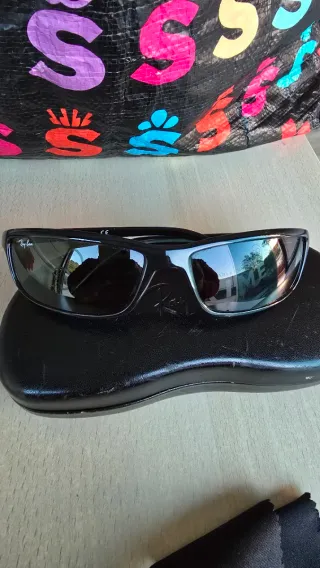 Gafas de sol Ray-Ban RB4034 negras