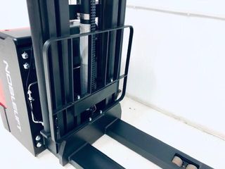 Apilador 1600kg Nuevo