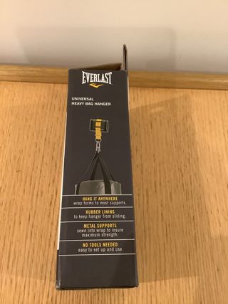 Colgador Saco Boxeo Everlast Universal