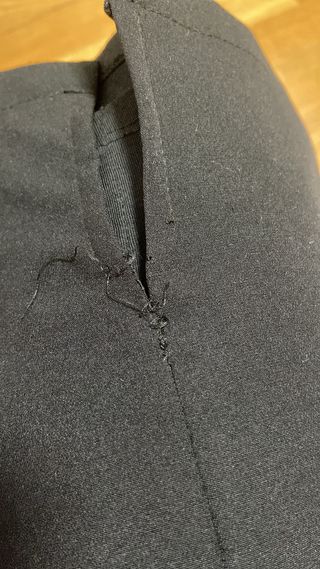 Falda pantalón negra con abertura