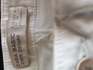 Vaqueros Zara blancos