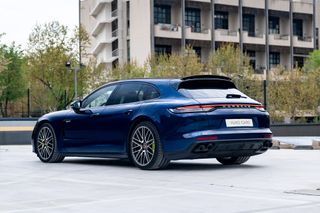 Porsche Panamera 4 E-Hybrid Sport Turismo 2022.