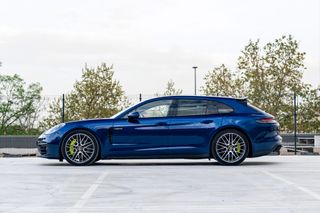 Porsche Panamera 4 E-Hybrid Sport Turismo 2022.