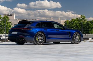Porsche Panamera 4 E-Hybrid Sport Turismo 2022.
