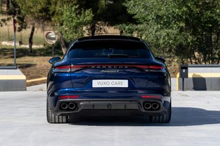 Porsche Panamera 4 E-Hybrid Sport Turismo 2022.