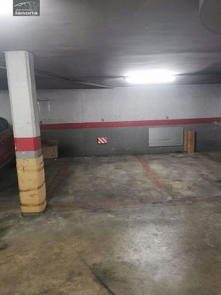 Garaje en alquiler en Hospital - Parque sur en Albacete