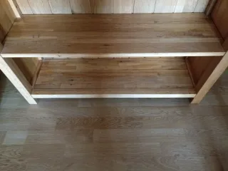 Librería de madera estilo nórdico