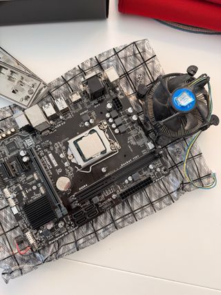 Lote Placa Base Gigabyte + 2 CPUs