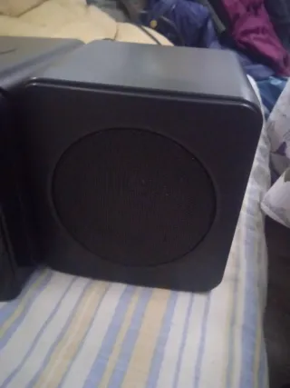 MICROCADENA/EQUIPO DE MÚSICA MARCA HIGHONE