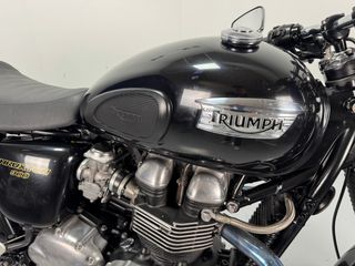 Triumph Thruxton 900 2011