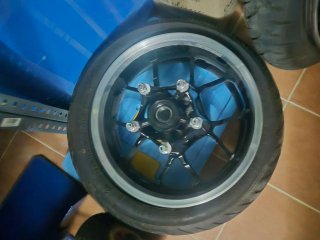 Llantas T Max 560 2025  Serían 2 Llantas