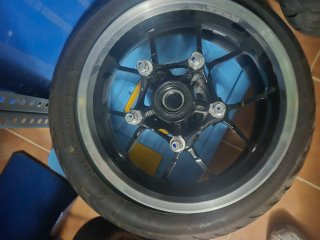Llantas T Max 560 2025  Serían 2 Llantas