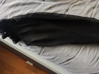 Blusa SIMORRA negra volantes semitransparente XXL