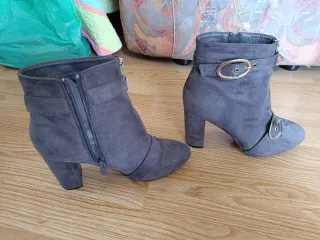 Botines ante grises tacón talla 39