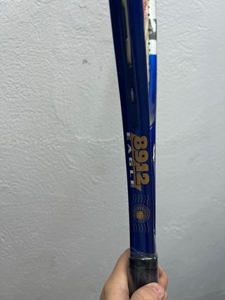 Raquetas de Tenis Azul y Negra