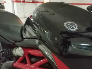 Benelli BN 302S Naked Negra/Roja