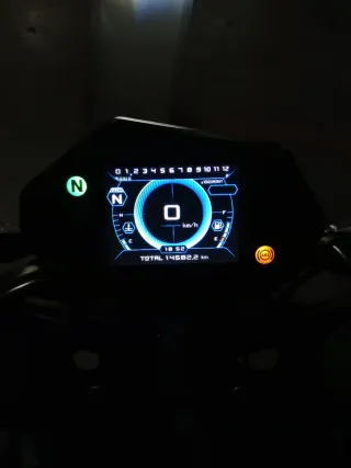 Benelli BN 302S Naked Negra/Roja