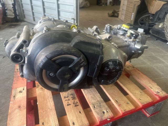 Motor Yamaha TMAX 560 (2021) - Pocos km