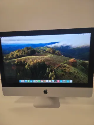 iMac 4K 2019 con accesorios