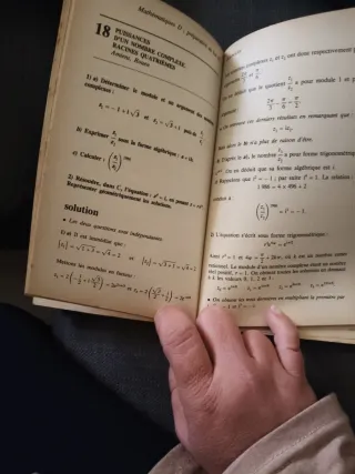 Les corrigés du bac - Mathématiques séries D, D'.