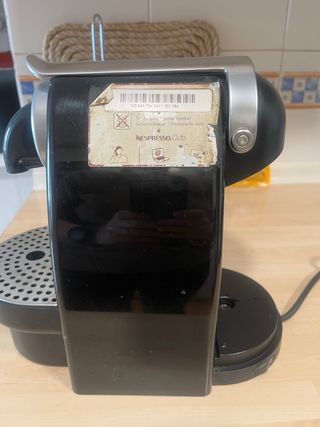 Cafetera Nespresso Club Negra.Opción largo,corto