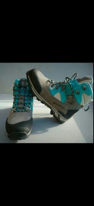 Botas nuevas Boreal