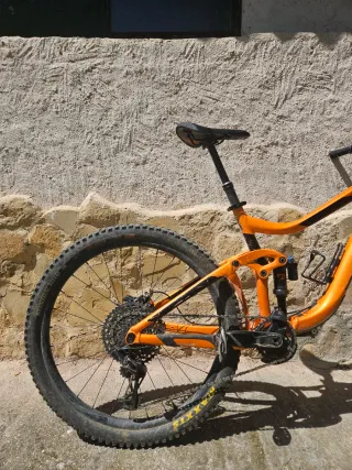Bicicleta Enduro Giant Reign Talla M