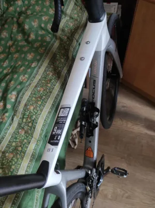 Bici da corsa Focus