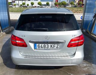 Mercedes-Benz Clase B muy cuidado