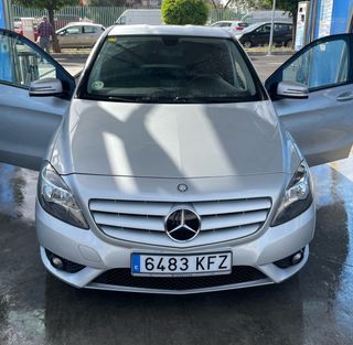 Mercedes-Benz Clase B muy cuidado
