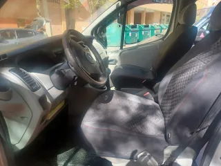 Opel Vivaro 2005