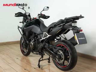 SUZUKI V-STROM 800 TECH