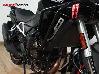 SUZUKI V-STROM 800 TECH