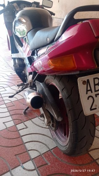 Kawasaki ZX600-ZZR 1990-100CV.