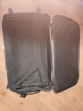 Maleta de viaje MENSAL negra y marrón