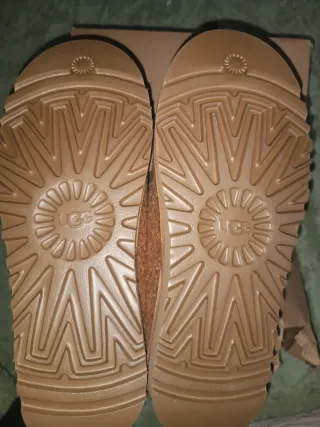 Botas UGG Beige/Marrón