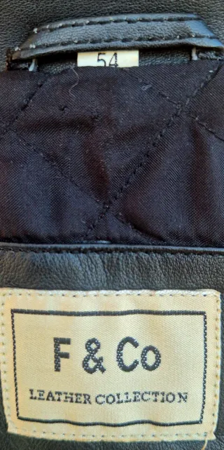 Chaqueta de cuero negra