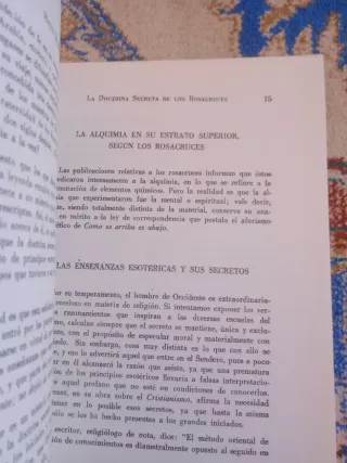 La Doctrina Secreta de los Rosacruces magus in