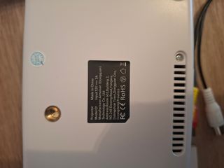 Mini Proyector LED Portátil - Cine en Casa