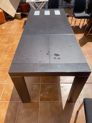 Mesa comedor extensible y regalo 6 sillas.