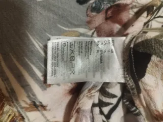 Vestido H&M Estampado Flores y Mariposas Talla 4XL