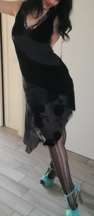 Abito lungo nero misto seta e pizzo