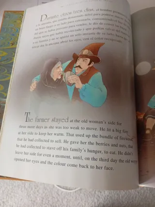10 Cuenta cuentos bilingües: Peter Pan ; La gallin