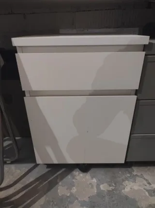 Cajonera MALM con ruedas blanca