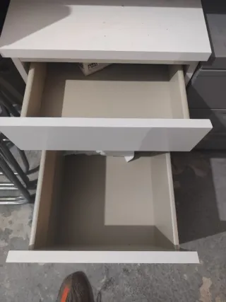 Cajonera MALM con ruedas blanca