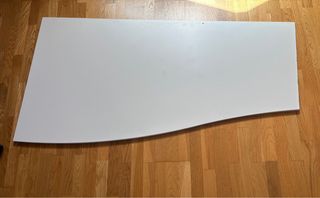 Tablero de escritorio curvo blanco