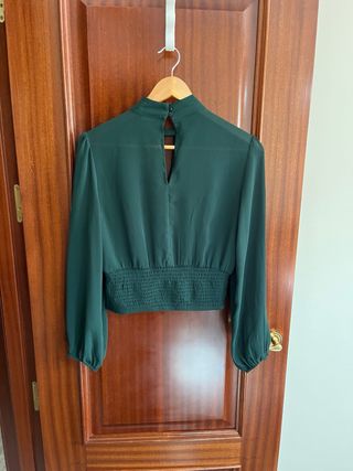 Blusa manga larga escote lagrima cintura ceñida