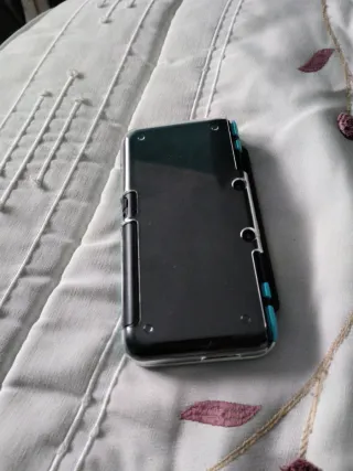 Nintendo New 2DS XL Negra y Azul